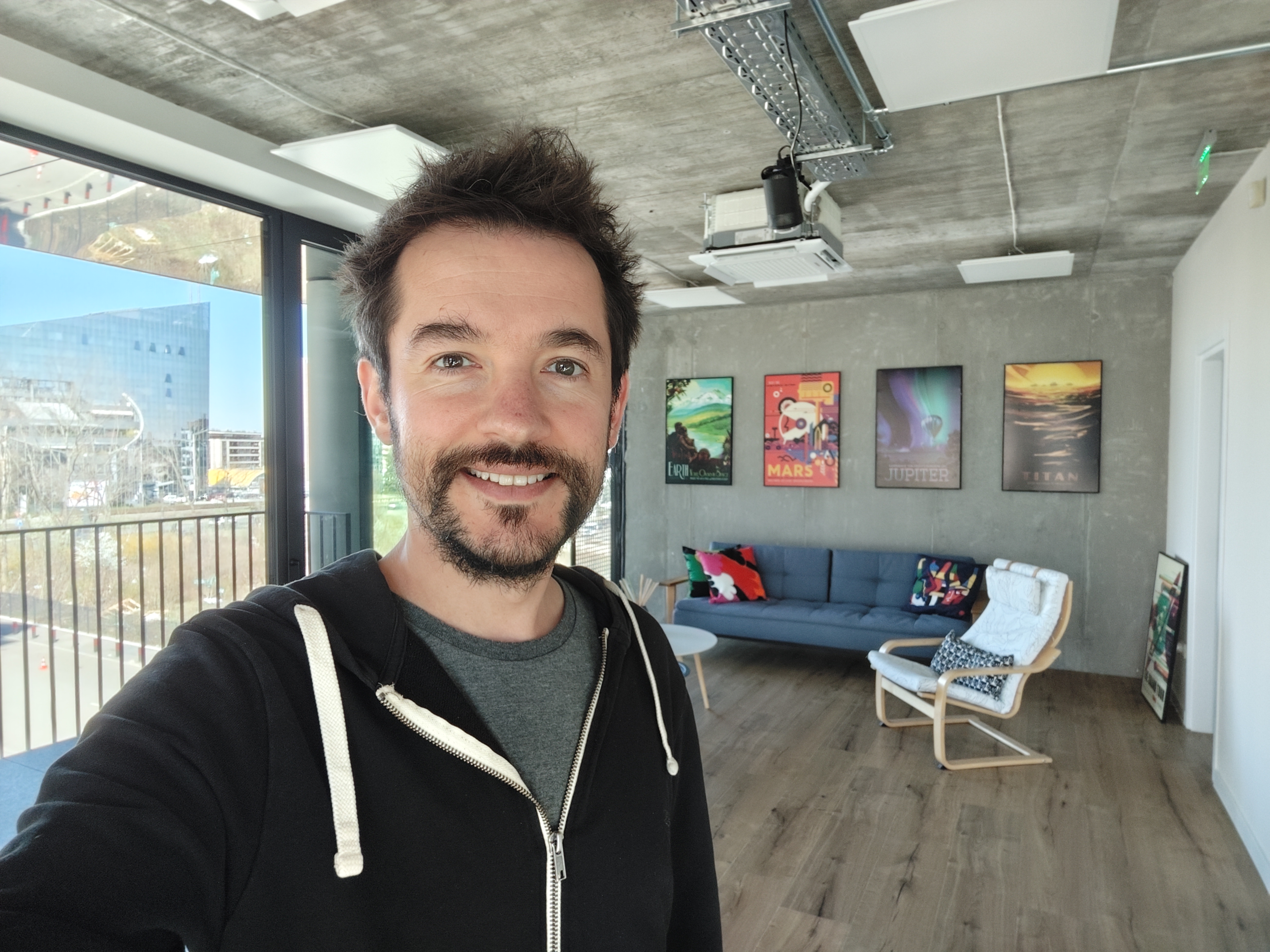 Selfie photo taken with Poco F7 Pro outdoors