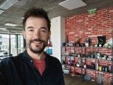 Selfie samples - 24mm, f/2.4, ISO 160, 1/50s (6528x4896px) - Realme GT 8 Pro review