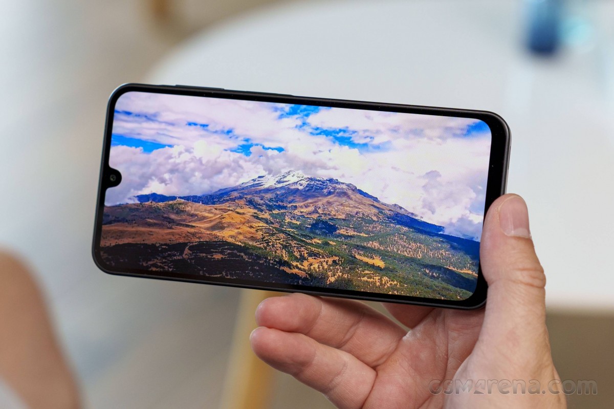Samsung Galaxy A17 5G review: Lab tests - display, battery life