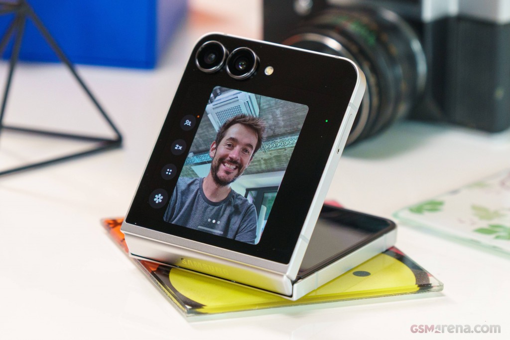 Samsung Galaxy Z Flip7 FE