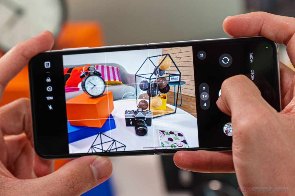 Samsung Galaxy Z Flip7 FE