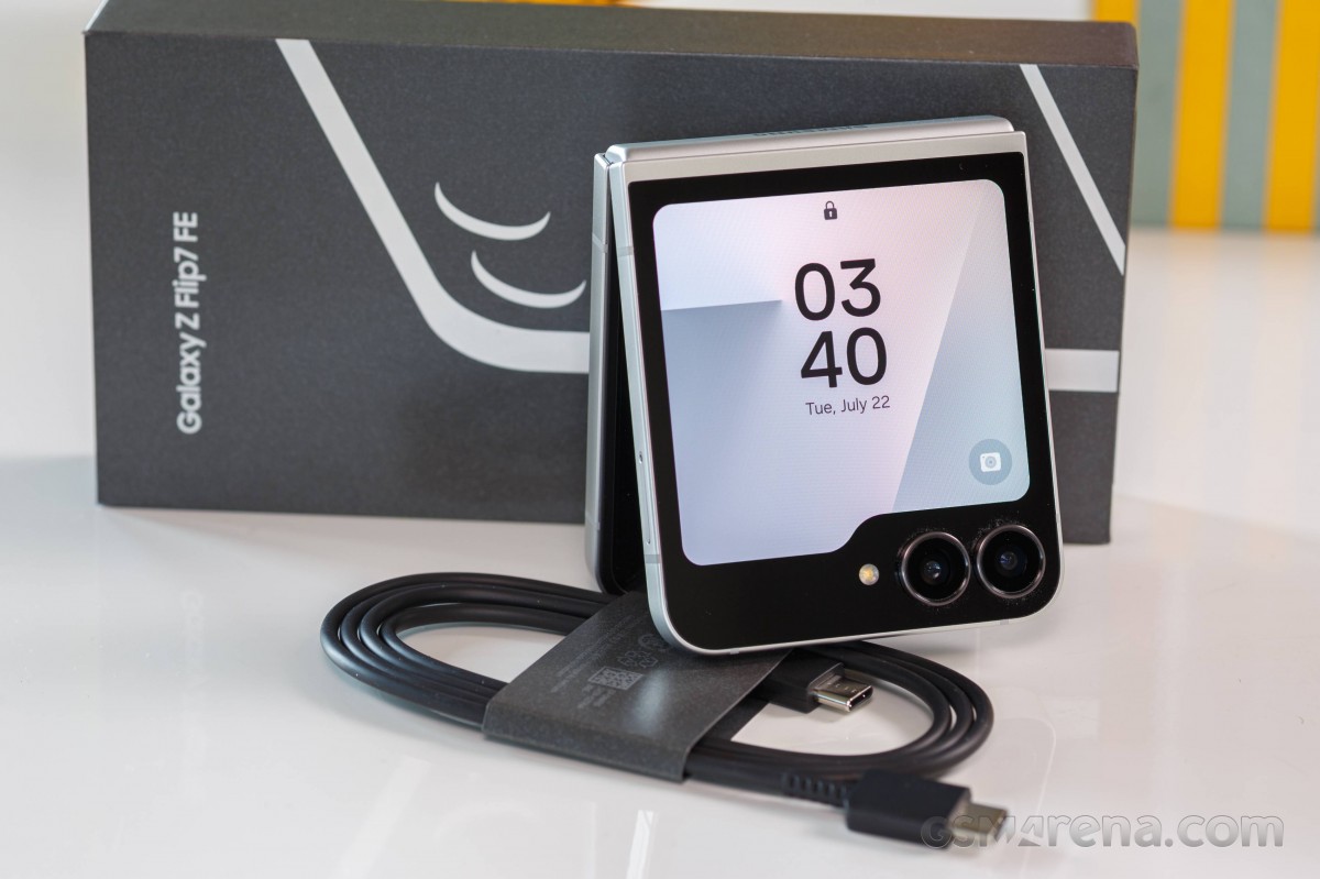Samsung Galaxy Z Flip7 FE review