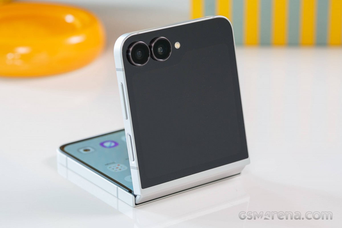 Samsung Galaxy Z Flip7 FE review