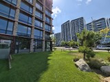Daylight samples, ultrawide camera (0.6x) - f/2.2, ISO 25, 1/1664s - Samsung Galaxy Z Flip7 review