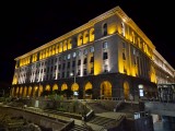 Low-light samples, main camera (1x) - f/1.8, ISO 2000, 1/100s - Samsung Galaxy Z Flip7 review