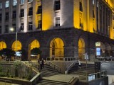 Low-light samples, main camera (2x) - f/1.8, ISO 640, 1/25s - Samsung Galaxy Z Flip7 review