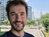 Selfie samples, rear camera, 2x - f/1.8, ISO 25, 1/860s - Samsung Galaxy Z Flip7 review