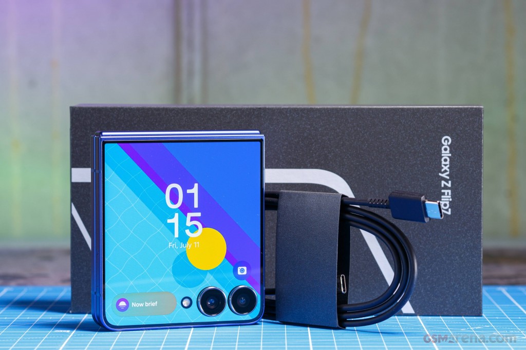 Samsung Galaxy Z Flip7