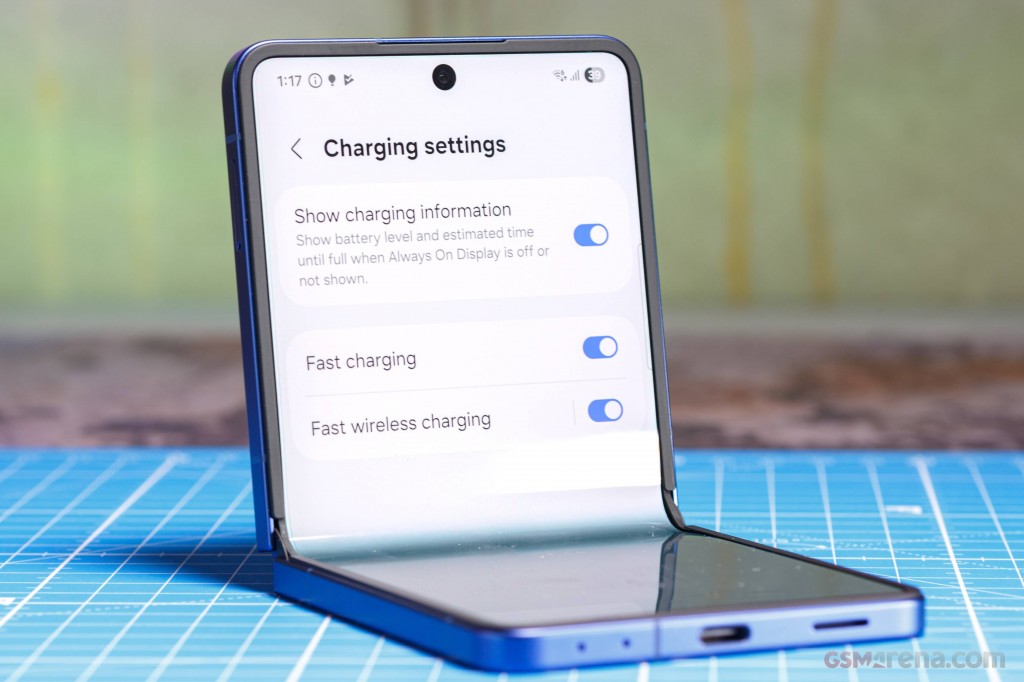 Samsung Galaxy Z Flip7