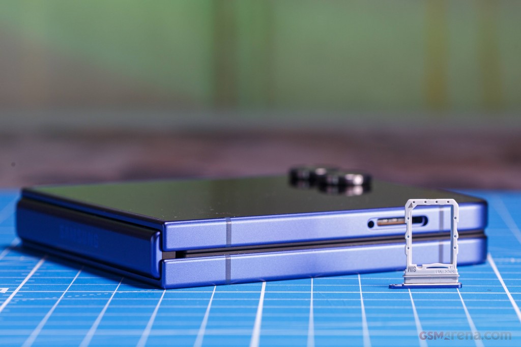 Samsung Galaxy Z Flip7