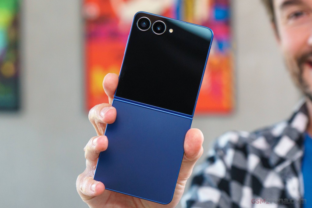 Samsung Galaxy Z Flip7