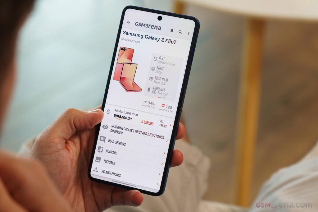 Samsung Galaxy Z Flip7