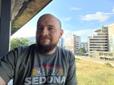 Selfies: Cover screen selfie - f/2.2, ISO 25, 1/136s - Samsung Galaxy Z Fold7 review