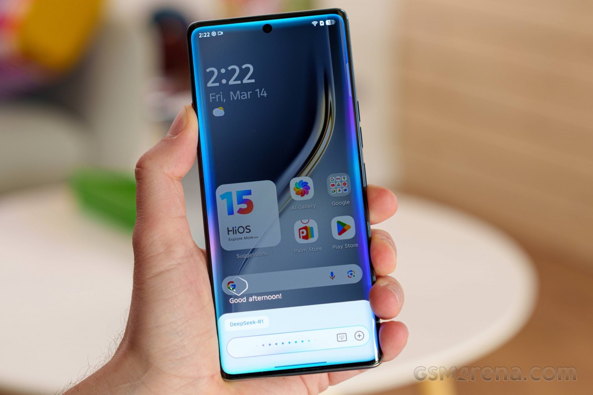 Обзор Tecno Camon 40 Pro