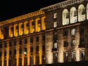 Medium telephoto: Xiaomi 15 Ultra (100mm) - f/2.6, ISO 12800, 1/20s - Ultra camera comparison