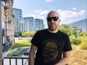 Portraits, wide angle: Xiaomi 15 Ultra (23mm) - f/1.6, ISO 50, 1/165s - Ultra camera comparison