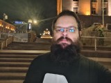 vivo X Fold5: 20MP cover selfie camera low-light samples - f/2.4, ISO 2003, 1/10s - vivo X Fold5 review