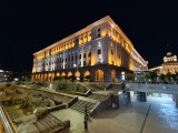 Low-light samples, ultrawide camera (0.6x) - f/2.2, ISO 1292, 1/10s - vivo X200 FE review