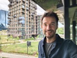 Selfie samples, 0.8x - f/2.0, ISO 241, 1/100s - vivo X200 FE review