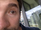 Selfie samples, 0.8x - f/2.0, ISO 89, 1/100s - vivo X200 FE review