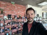 Selfie samples - f/2.0, ISO 532, 1/50s - vivo X300 Pro review