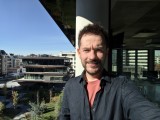 Selfies, 0.8x - f/2.0, ISO 50, 1/326s - Vivo X300 review