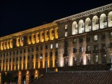 Low-light samples, telephoto camera 3x - f/2.6, ISO 3280, 1/8s - Vivo X300 review