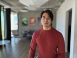 Human subjects, rear camera (2x): Portrait mode - 26mm, f/1.6, ISO 80, 1/60s (5712x4284px) - Apple iPhone 17e review