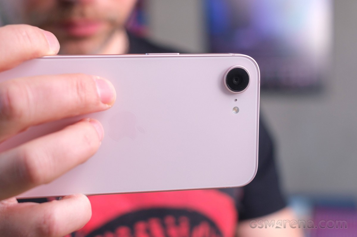 Apple iPhone 17e review