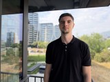 Human subjects, main camera (1x): Portrait mode - 24mm, f/1.8, ISO 80, 1/1642s (5712x4284px) - Apple iPhone18 Pro Max review