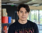 Human subjects, telephoto camera (3x): Portrait mode - 70mm, f/4.0, ISO 160, 1/50s (4320x3456px) - Honor Magic V6 review