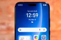 Honor Magic8 Pro: global variant (left) and EU variant (right) - Honor Magic8 Pro review