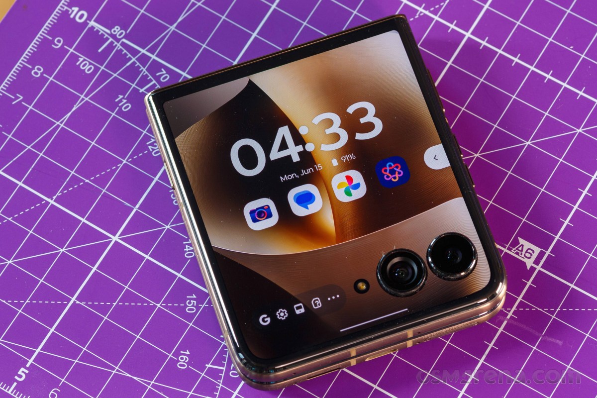 Motorola Razr 70 Ultra/Razr Ultra 2026 recenzija