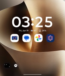 Cover display's home screen and quick toggles - Motorola Razr 70 Ultra/Razr Ultra 2026 review