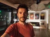 Selfie samples, main camera (1x) - 24mm, f/1.6, ISO 5995, 1/17s (4096x3072px) - Motorola Razr Fold review