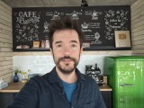 Selfie samples - 23mm, f/1.9, ISO 535, 1/50s (4096x3072px) - Motorola Signature review