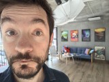 Selfie samples - 23mm, f/1.9, ISO 741, 1/50s (4096x3072px) - Motorola Signature review