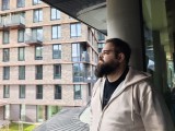 Human subjects, main camera: Photo mode, 1x - 24mm, f/1.6, ISO 192, 1/200s (4096x3072px) - Motorola Signature review