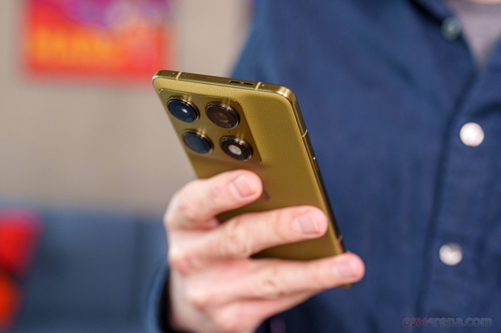 Motorola Signature