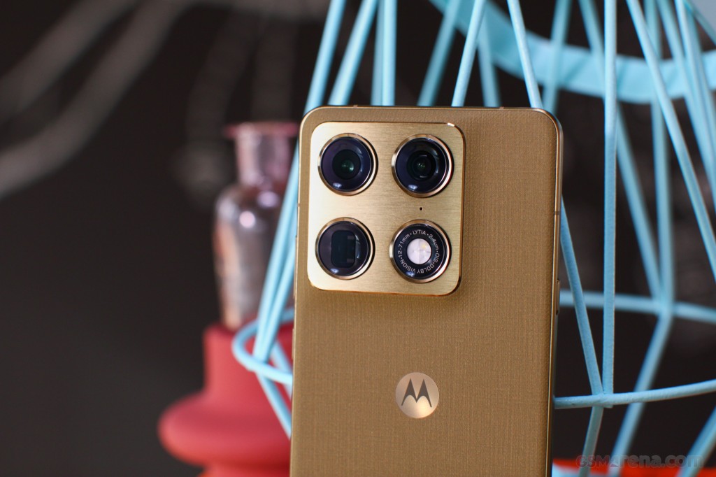 Motorola Signature