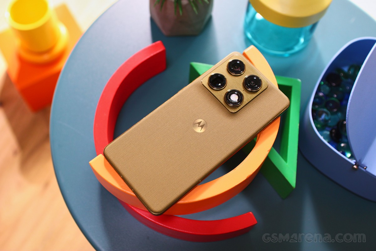 Обзор Motorola Signature