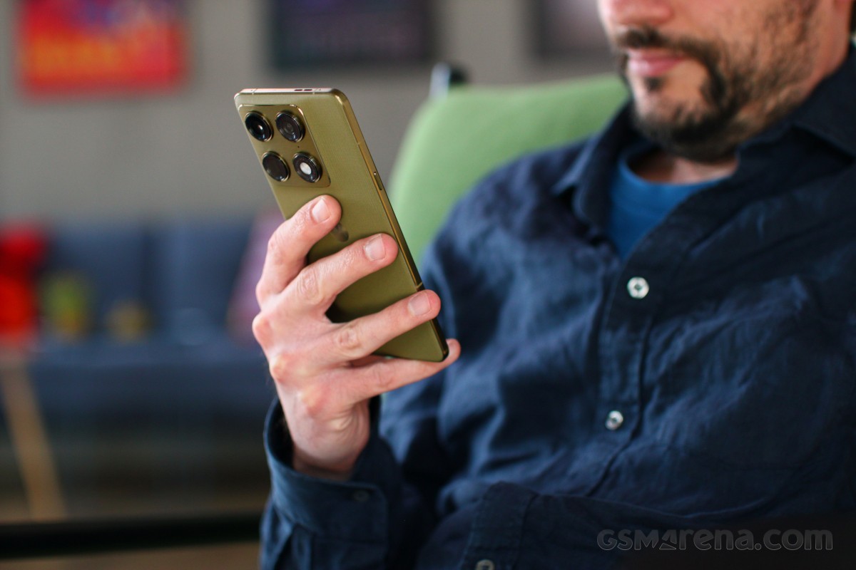 Обзор Motorola Signature