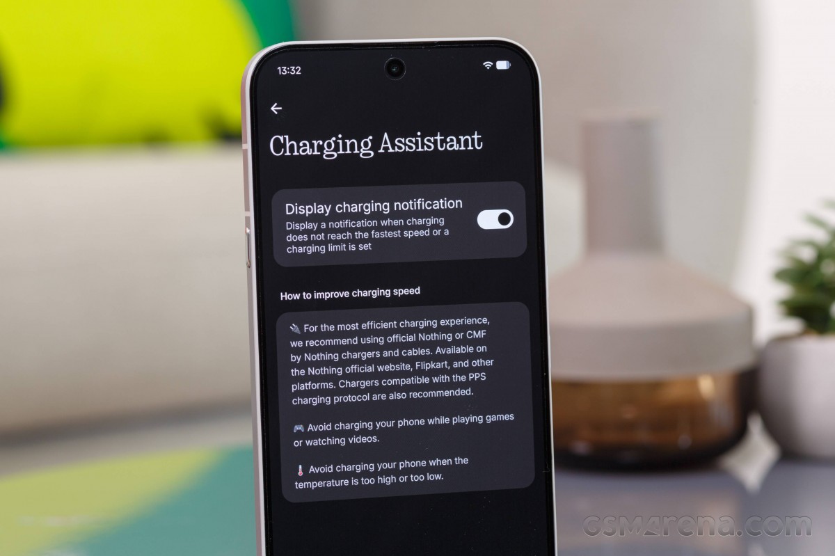 Обзор Nothing Phone (4a) Pro