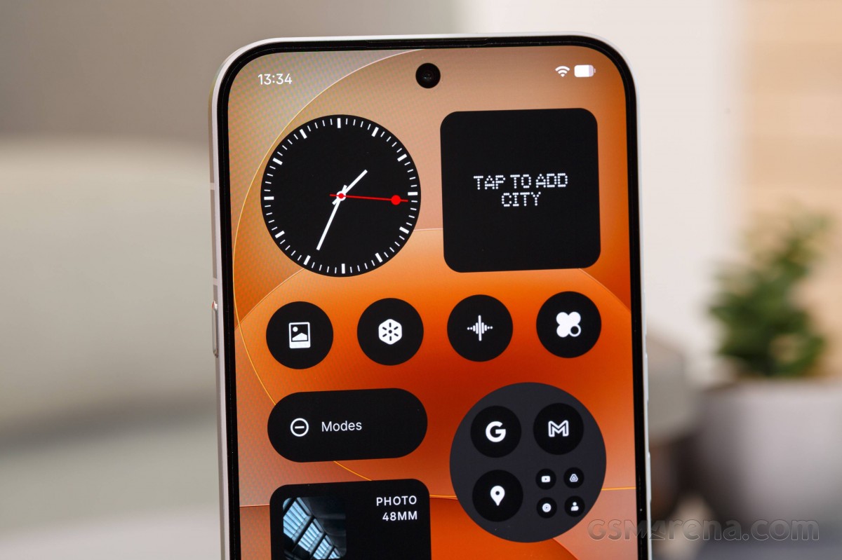 Обзор Nothing Phone (4a) Pro