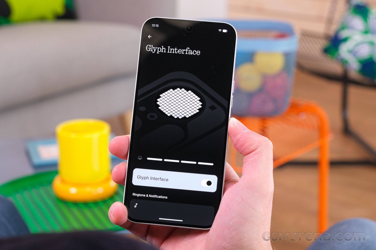 Обзор Nothing Phone (4a) Pro