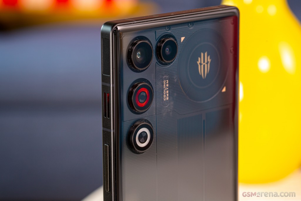 ZTE nubia RedMagic 11 Air