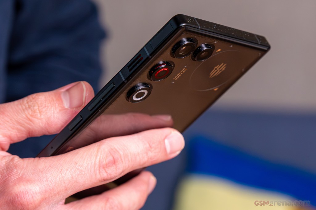 ZTE nubia RedMagic 11 Air