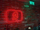 Low-light samples, main camera (1x) - 23mm, f/1.6, ISO 2000, 1/14s (4080x3072px) - Oppo Find X10 review