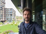 Selfie samples, 0.8x - 18mm, f/2.0, ISO 250, 1/63s (4096x3072px) - Oppo Find X10 review