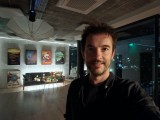 Selfie samples, 1x - 21mm, f/2.0, ISO 8000, 1/13s (4096x3072px) - Oppo Find X10 review